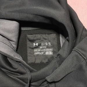 UnderArmour Pull Over Hoodie